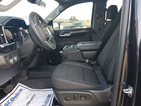 New 2026 GMC Sierra 1500 SLE image 17