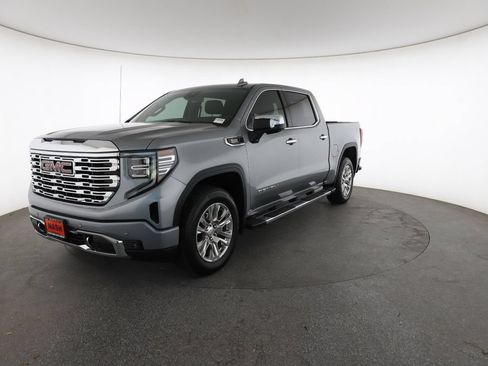 Certified 2025 GMC Sierra 1500 Denali RWD image 5