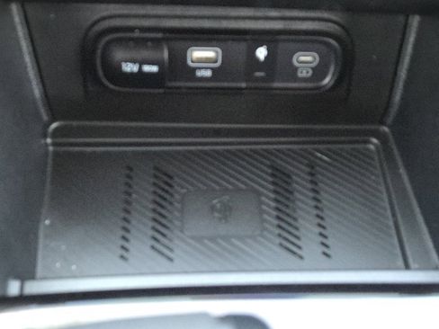 Used 2025 Kia Sportage X-Line w/ Premium Package image 8