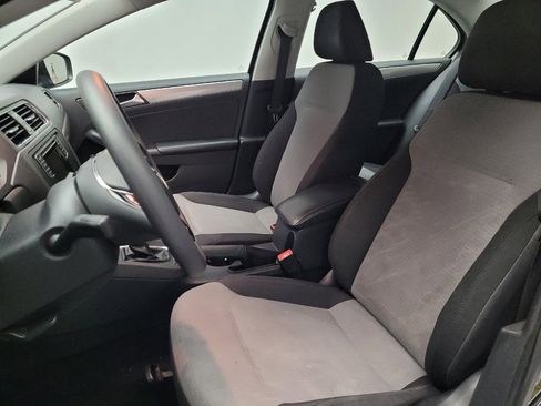 Used 2017 Volkswagen Jetta S image 17