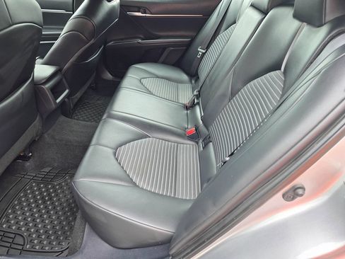 Used 2023 Toyota Camry SE FWD image 12