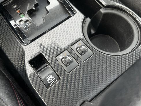 Used 2018 Toyota 4Runner TRD Off-Road Premium image 4