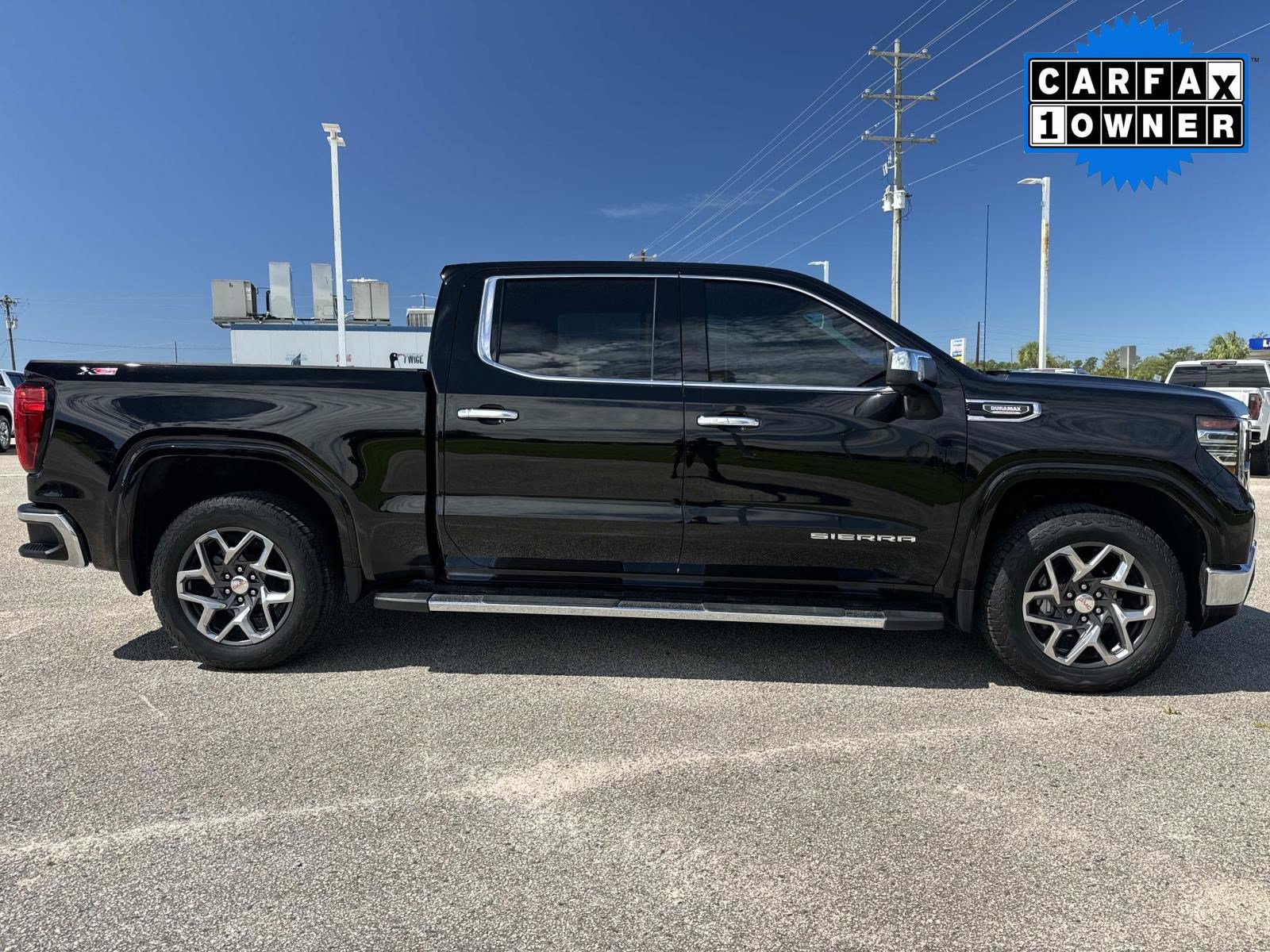 Used 2024 GMC Sierra 1500 SLT w/ SLT Premium Plus Package AWD/4WD image 2