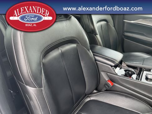 Used 2023 Jeep Grand Cherokee L Limited AWD/4WD image 15