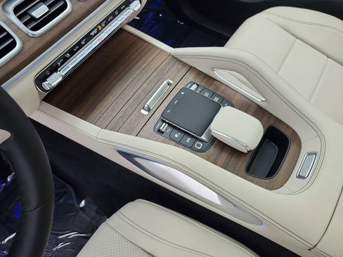 New 2026 Mercedes-Benz GLE 350 4MATIC image 9