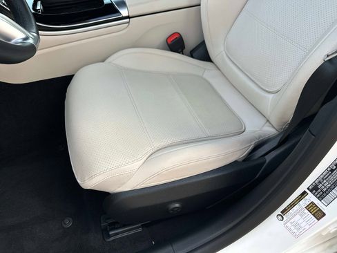 Certified 2024 Mercedes-Benz C 300 4MATIC Sedan image 18