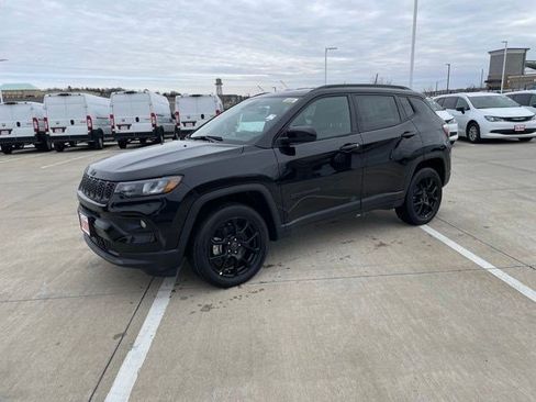 New 2026 Jeep Compass Latitude AWD/4WD image 1