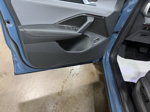 New 2026 Volkswagen Tiguan SE image 13