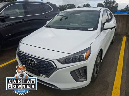 Used 2022 Hyundai Ioniq SEL FWD image 1