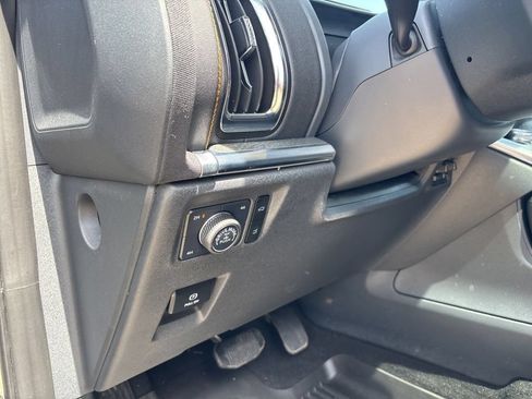 Used 2025 Ford Expedition Tremor AWD/4WD image 25