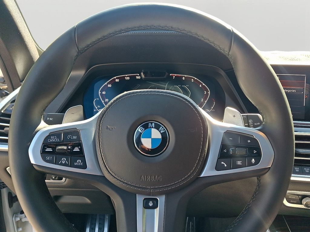 Used 2020 BMW X5 xDrive40i w/ M Sport Package AWD/4WD image 21