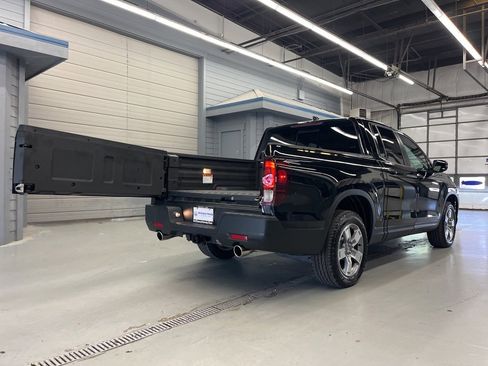 Used 2025 Honda Ridgeline RTL image 11