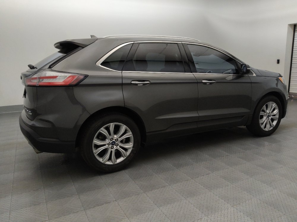 Used 2019 Ford Edge Titanium FWD image 10