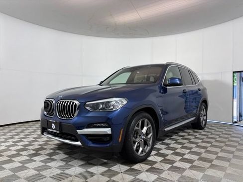 Used 2021 BMW X3 xDrive30e w/ Convenience Package AWD/4WD image 3