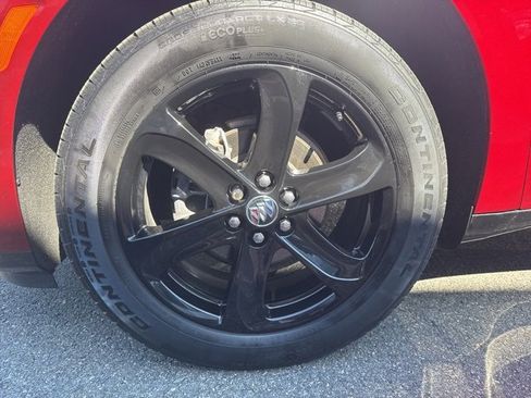 Used 2023 Buick Enclave Essence w/ Experience Buick Package image 9