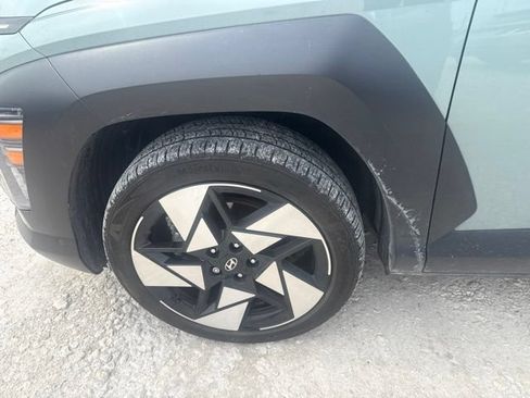 Used 2024 Hyundai Kona Limited AWD/4WD image 11