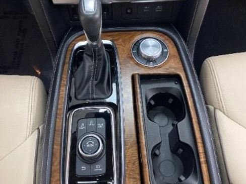 Used 2023 Nissan Armada SL w/ Cargo Package AWD/4WD image 16