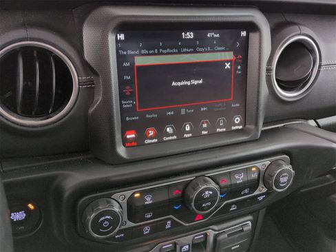 Certified 2021 Jeep Gladiator Overland w/ Popular Equipment Package image 28