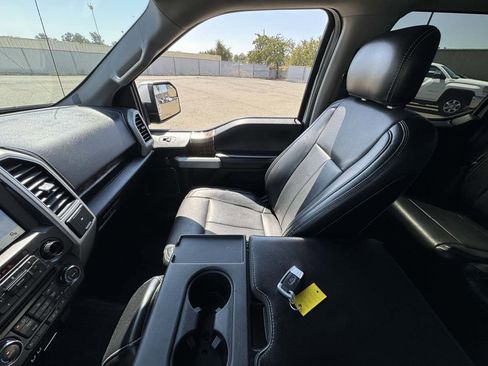 Used 2018 Ford F150 Lariat image 39