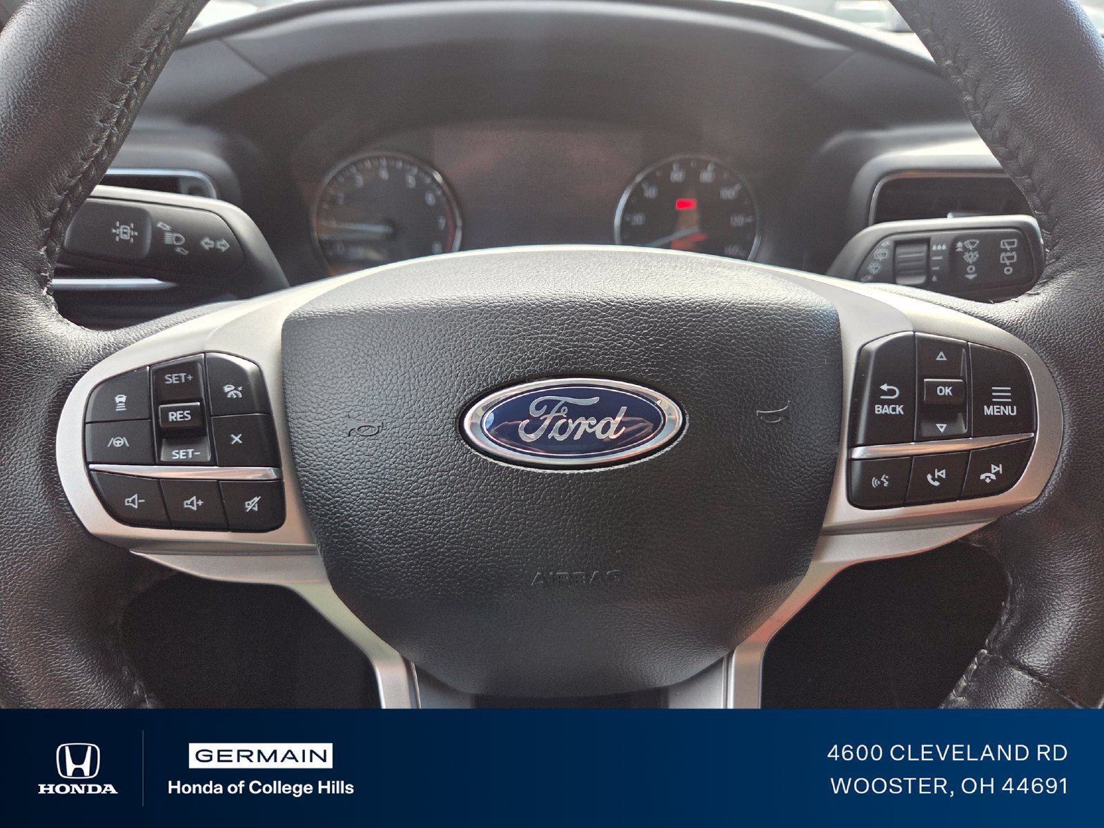 Used 2024 Ford Explorer Limited AWD/4WD image 29