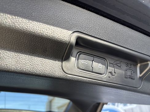 Used 2023 Ford Explorer ST-Line image 35