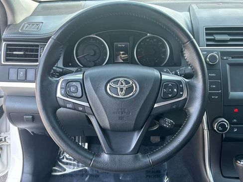 Used 2015 Toyota Camry SE image 14