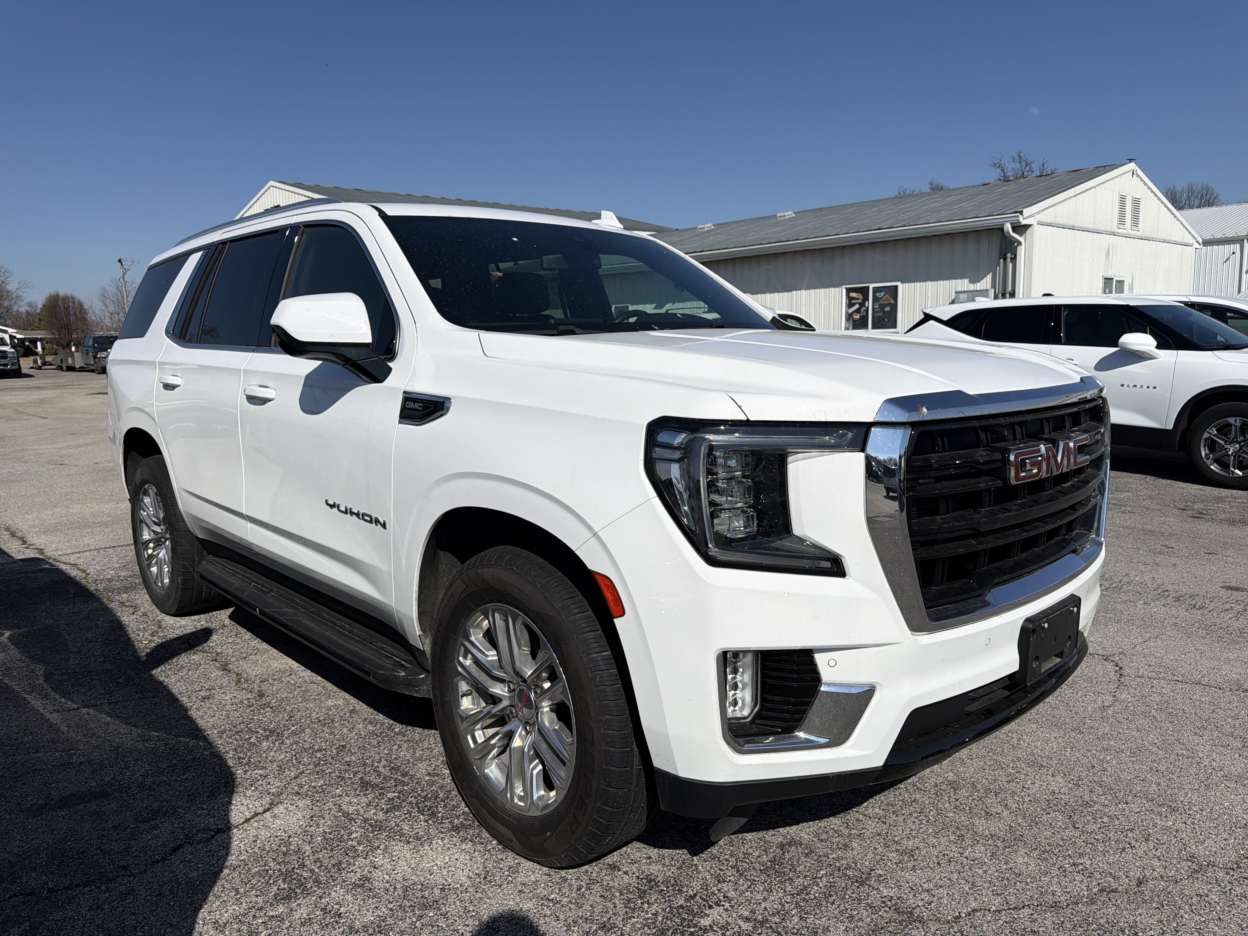 Used 2021 GMC Yukon SLE AWD/4WD image 3