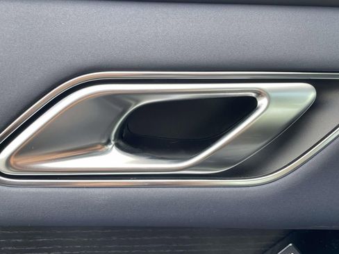 New 2026 Land Rover Range Rover Velar Dynamic SE AWD/4WD image 35