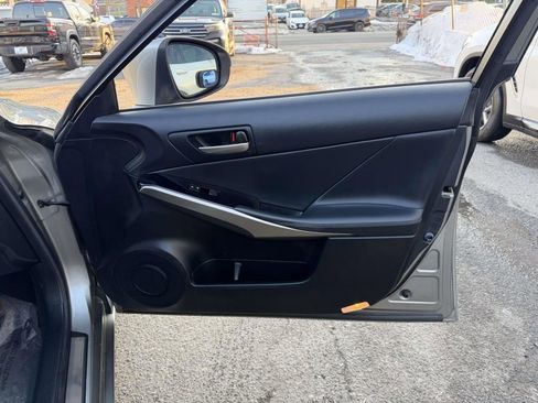 Used 2018 Lexus IS 300 AWD w/ Comfort Package image 11