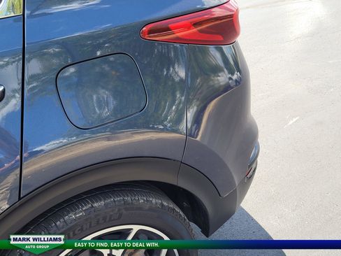 Used 2022 Kia Sportage SX image 12