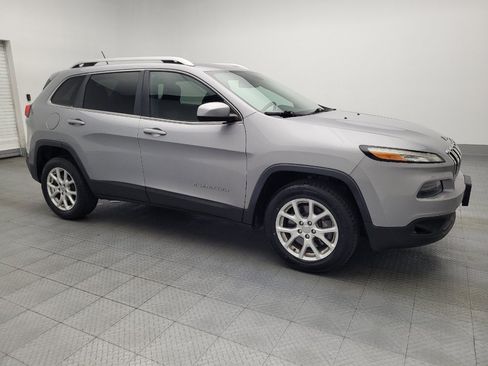 Used 2014 Jeep Cherokee Latitude w/ Cold Weather Group AWD/4WD image 11