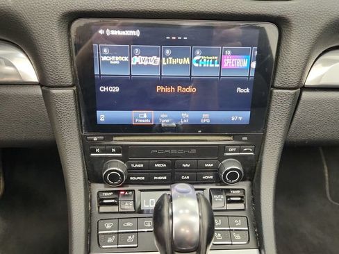 Used 2022 Porsche 718 Boxster RWD image 30