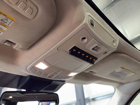 Used 2020 Ford F350 Limited image 16