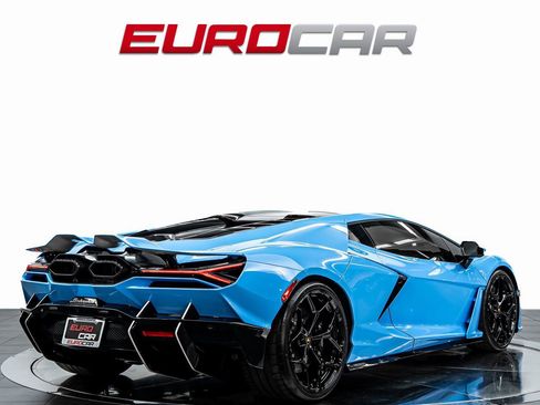 Used 2025 Lamborghini Revuelto AWD/4WD image 5