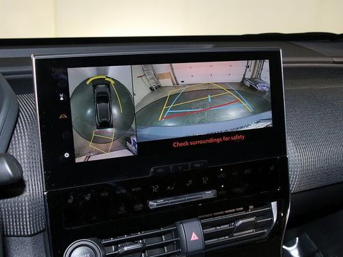 Used 2023 Subaru Solterra AWD image 20