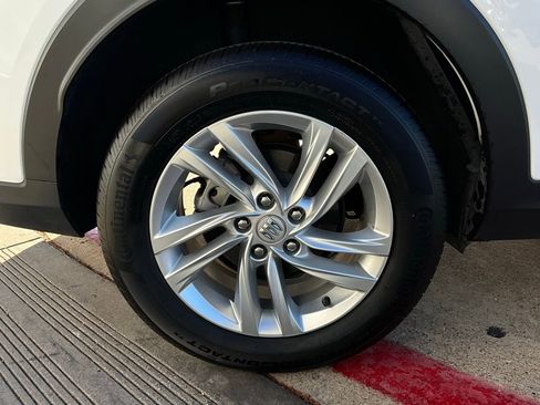 Used 2025 Buick Envista Preferred image 9