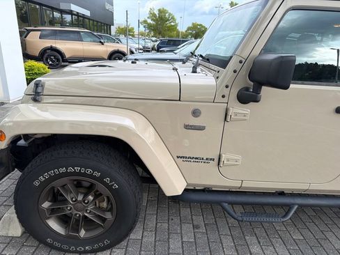Used 2016 Jeep Wrangler Unlimited Sahara AWD/4WD image 4