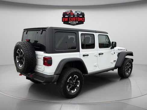Used 2025 Jeep Wrangler Unlimited Rubicon AWD/4WD image 7