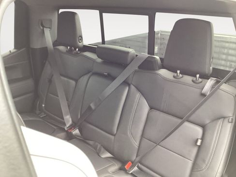 Used 2020 Chevrolet Silverado 1500 LT Trail Boss image 13