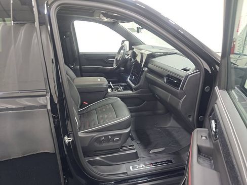 Used 2026 GMC Yukon AT4 Ultimate w/ LPO, Floor Liner Package AWD/4WD image 11
