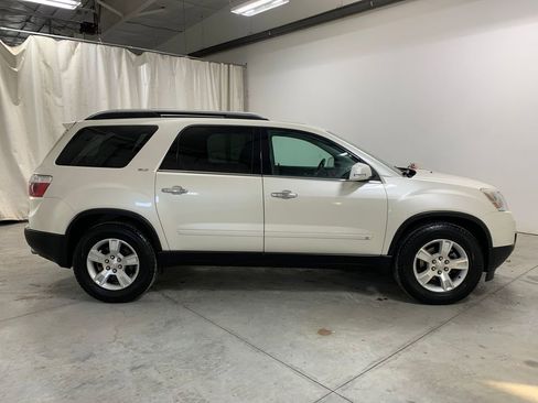 Used 2009 GMC Acadia SLT w/ Visibility Package image 12