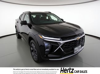 Used 2025 Chevrolet Trax LT video 1