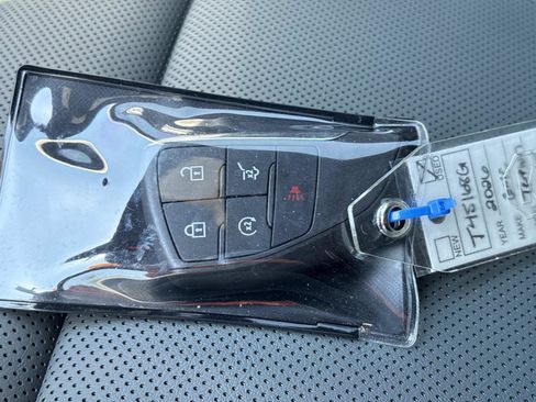Used 2026 GMC Terrain AT4 w/ Convenience Package III AWD/4WD image 37