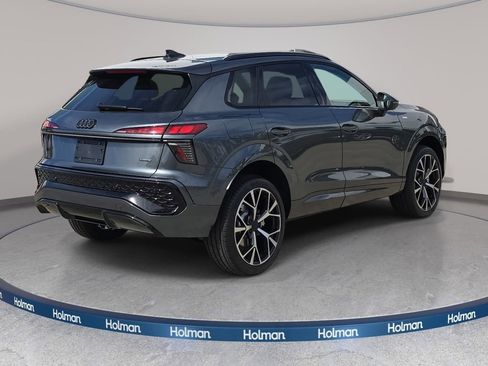 New 2026 Audi Q3 quattro 2.0T AWD/4WD image 5