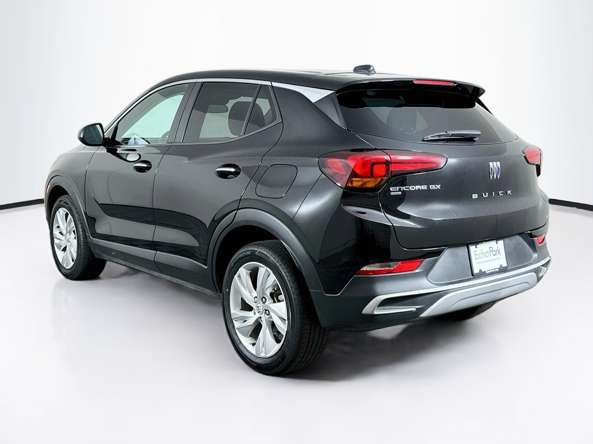 Used 2025 Buick Encore GX Preferred AWD/4WD image 5