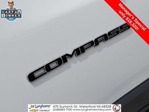 Used 2024 Jeep Compass Latitude w/ Sun and Sound Group AWD/4WD image 34