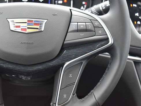 New 2026 Cadillac XT5 Premium Luxury w/ Driver Assist Package AWD/4WD image 15