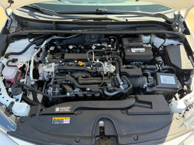 Used 2024 Toyota Corolla SE w/ SE Package FWD image 6