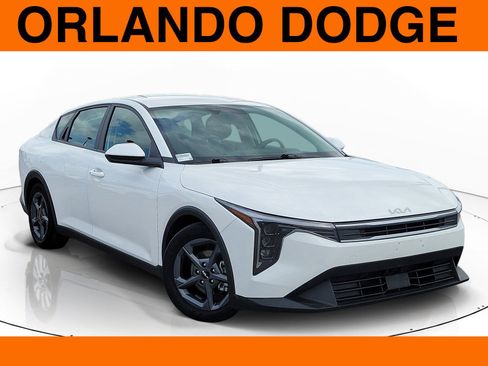 Used 2025 Kia K4 FWD image 1