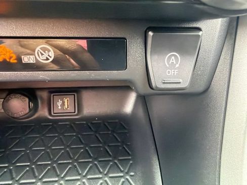 Used 2024 Toyota RAV4 LE AWD/4WD image 29